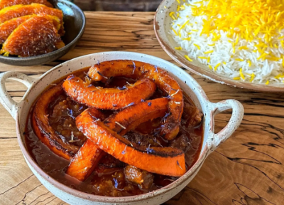 طرز تهیه خورش کدو حلوایی با مرغ و رب انار با طعمی ملس و دلپذیر